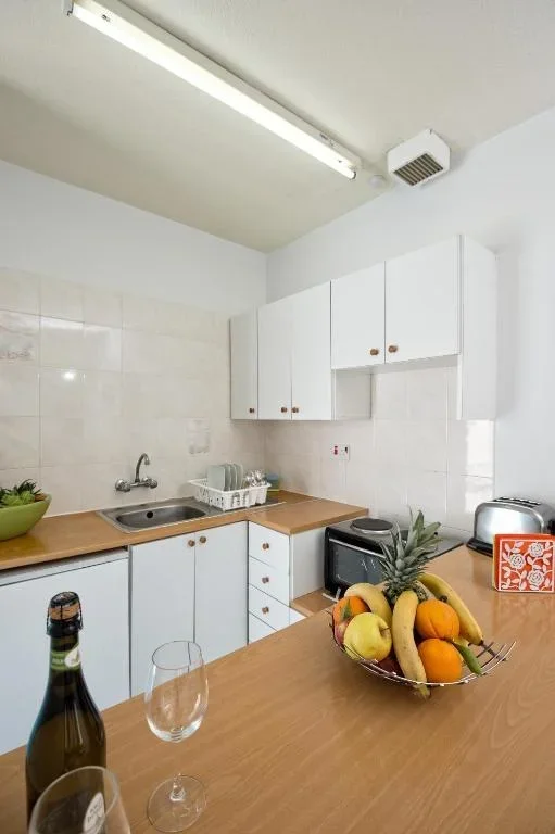 (FLIGHT+ACCOMMODATION) CITY BREAK IN CYPRUS – PAPHOS (2 ADULTS) APARTMENT
