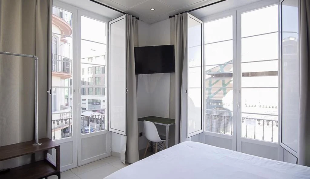 HOLIDAY OFFER – MALAGA, SPAIN 2