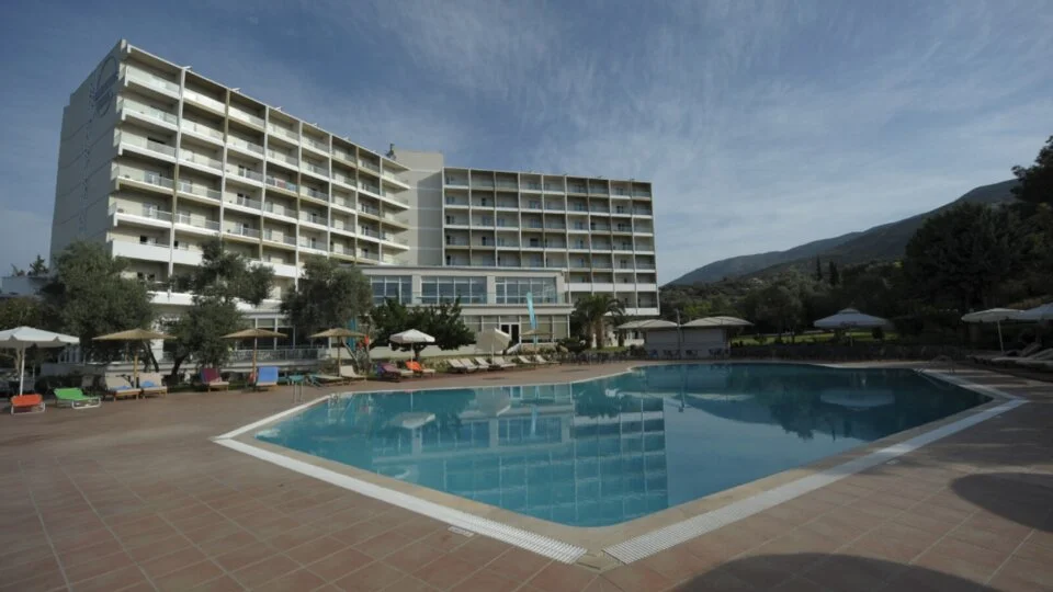 Evia Riviera Resort (fost Amarynthos Resort) 3