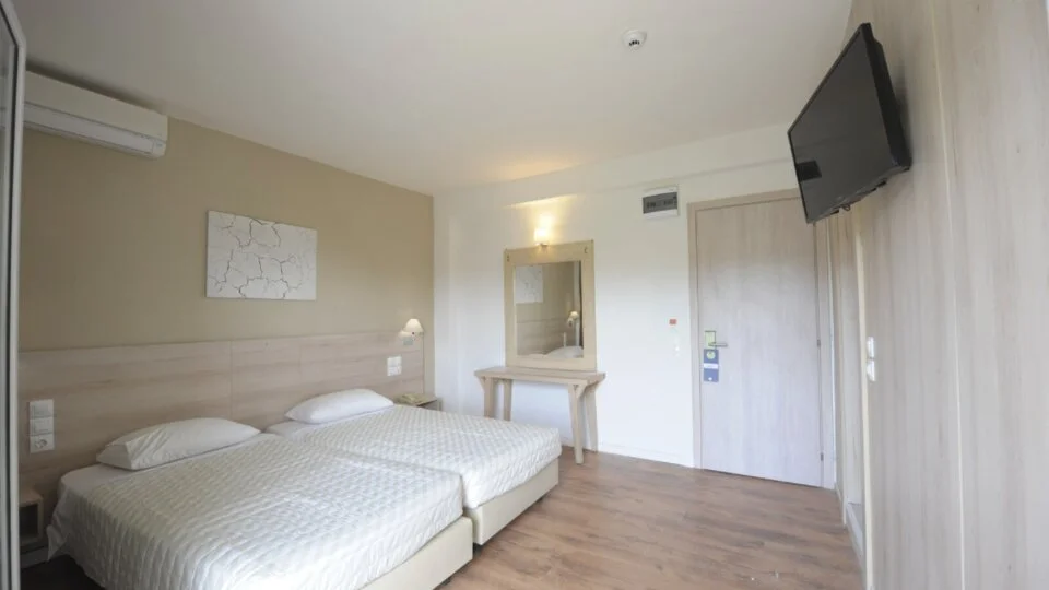 Evia Riviera Resort (fost Amarynthos Resort) 19
