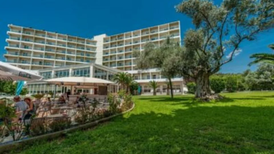 Evia Riviera Resort (fost Amarynthos Resort) 21
