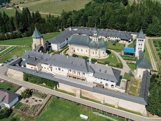 Pelerinaj la Mănăstirile Bucovinei