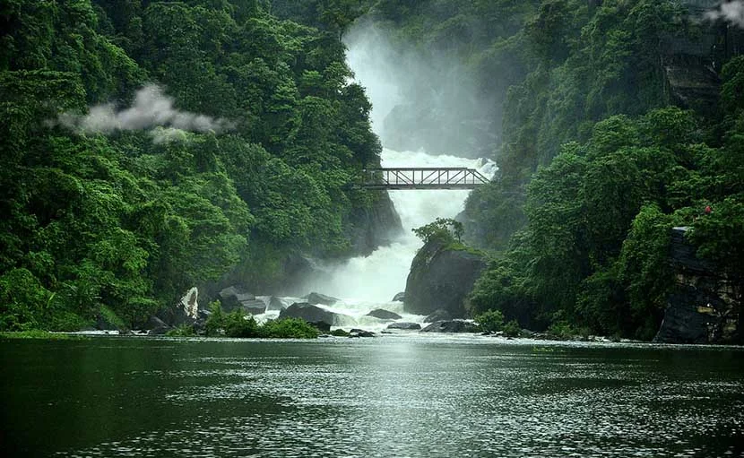Descoperă Bangladesh – Turul Signature Avangarde 16